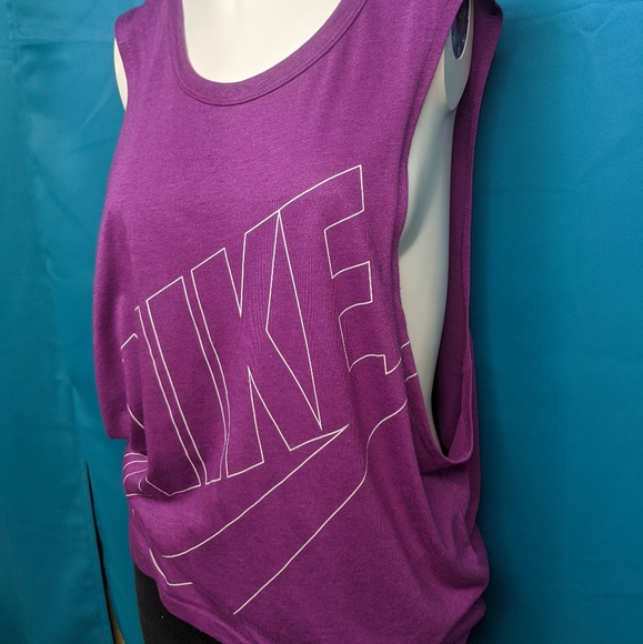 ☀️Nike tank --size medium - Picture 3 of 3